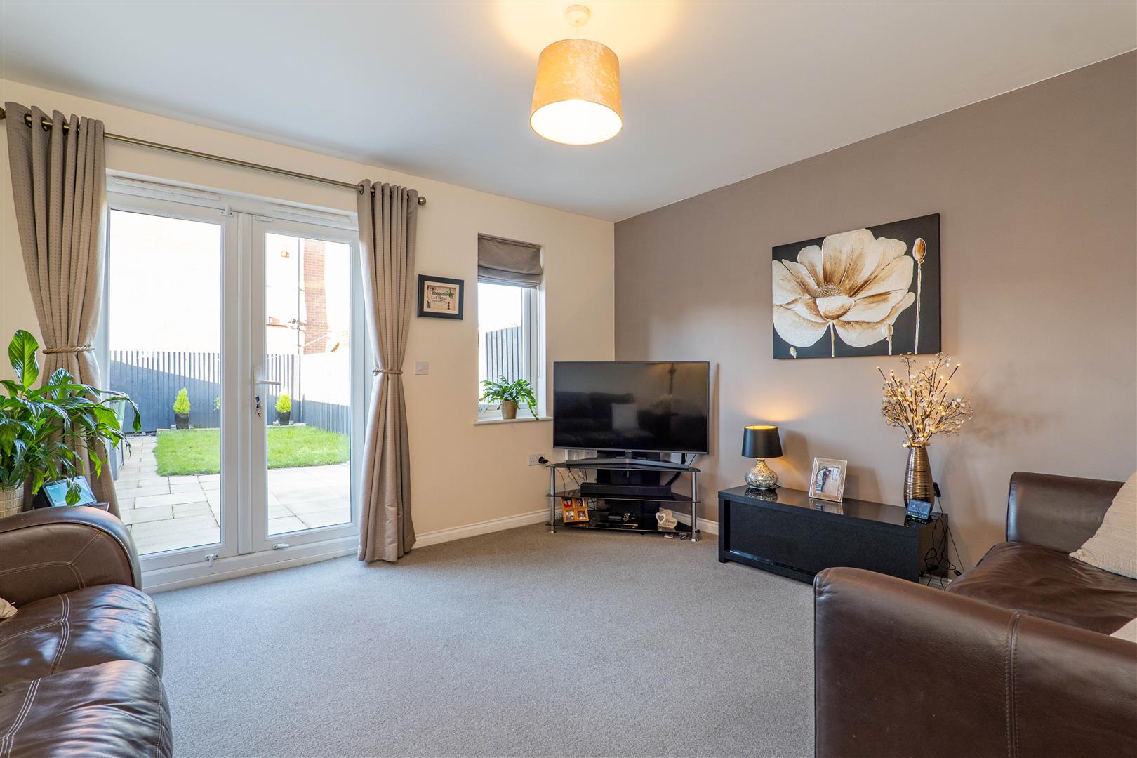 3 bed property in Old Thorns Crescent, Chorley